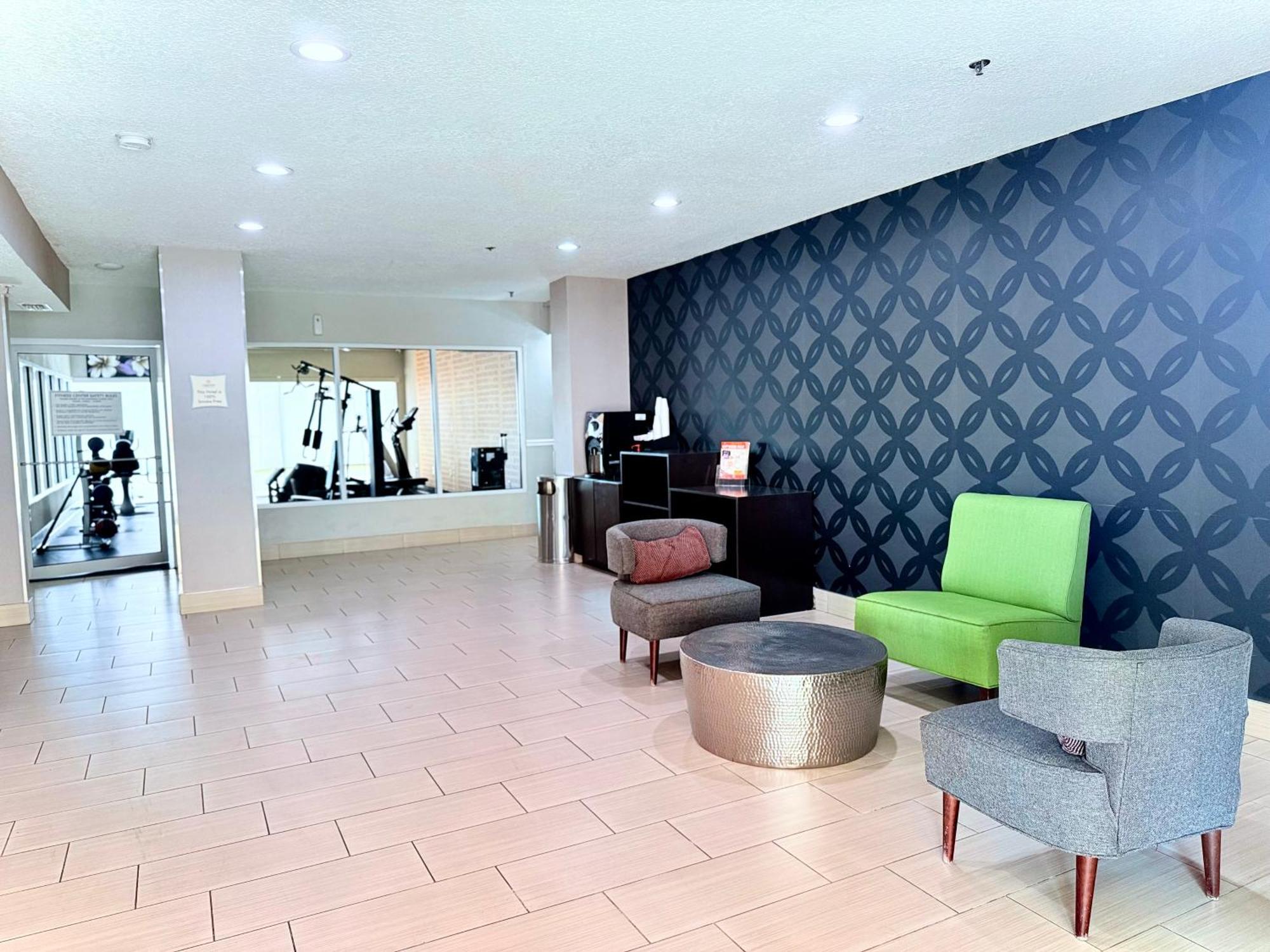 La Quinta By Wyndham Orlando Universal Area - Free Shuttle To Universal Exterior foto